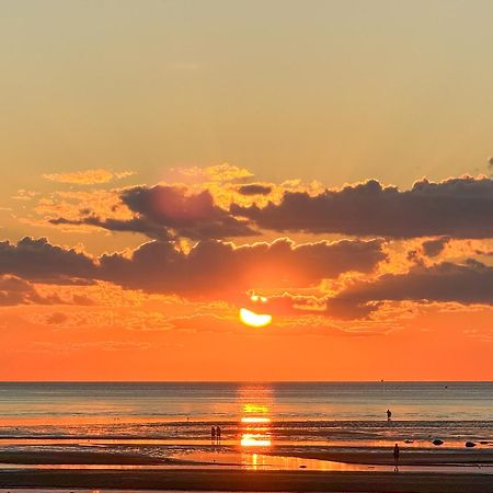 Nauset Beach Inn Орлеанс Екстер'єр фото