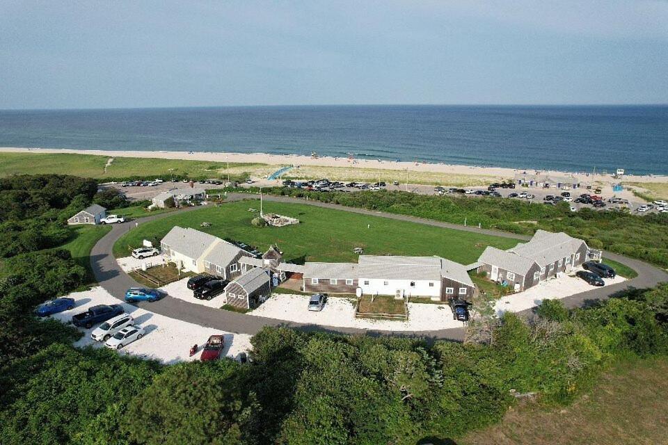 Nauset Beach Inn Орлеанс Екстер'єр фото